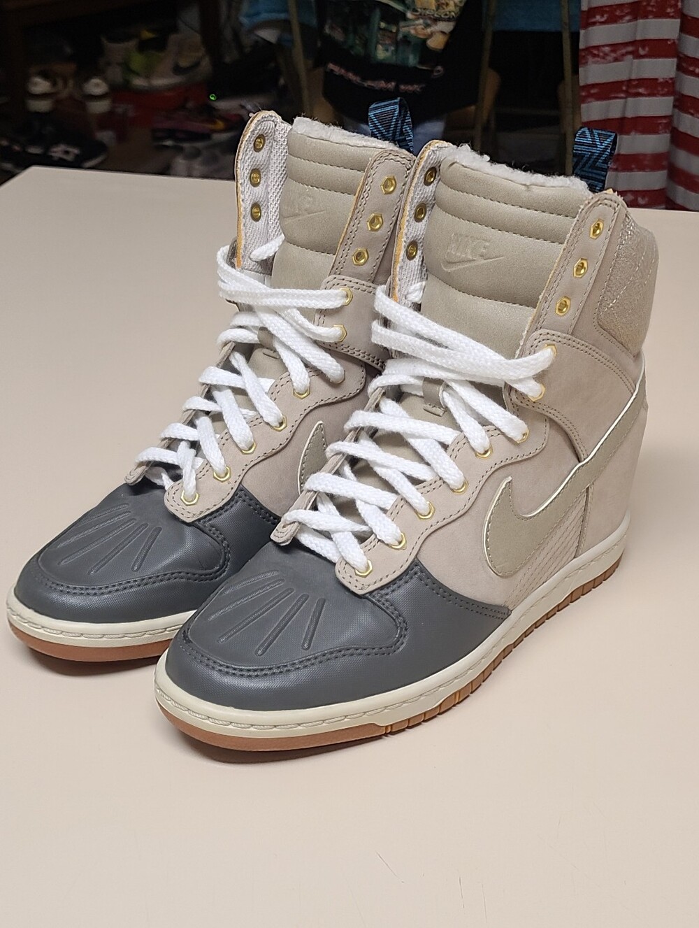 Nike Dunk Sky Hi sherpa lined wedge sneaker duckboots size 7